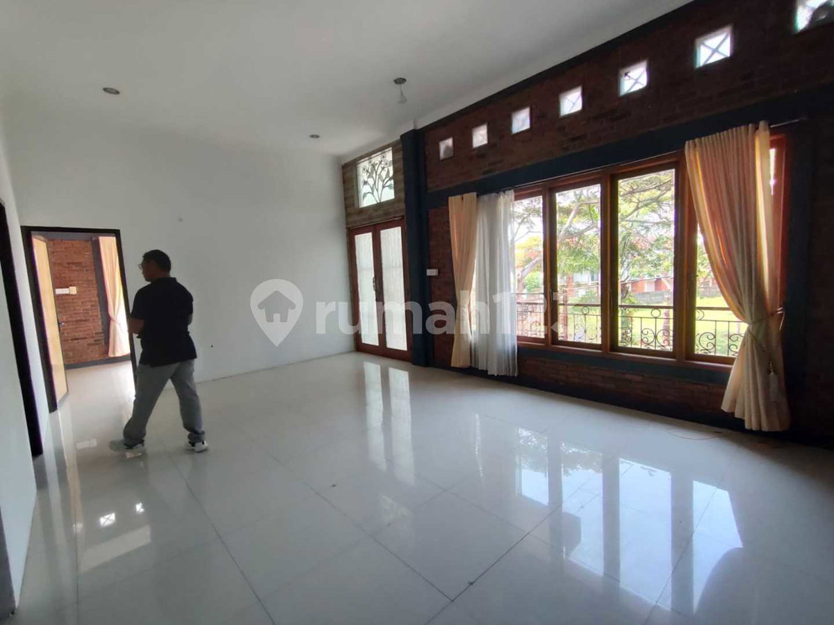 House in Cinere, Indonesia