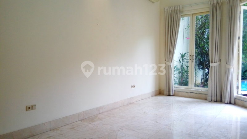 House for rent in Kuta, Indonesia · Pedungan, South Denpasar, Denpasar · 4 rooms, 1 bath