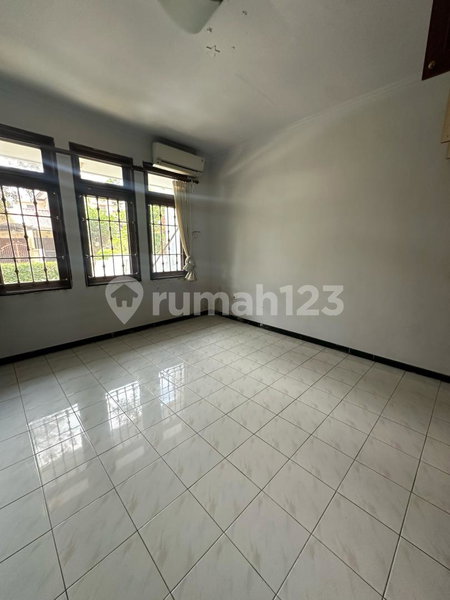 House for rent in Denpasar, Indonesia · Pedungan · 4 rooms, 3 baths