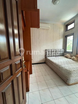 House for rent in Denpasar, Indonesia · Pedungan · 4 rooms, 3 baths
