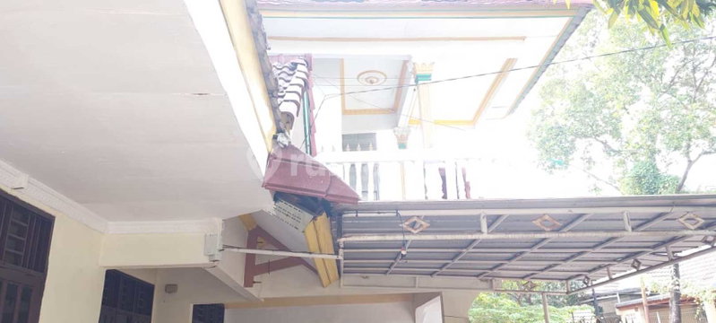 House for rent in Tangerang, Indonesia · Sukasari · 5 rooms, 3 baths