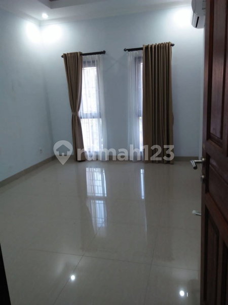 House for rent in Cikarang, Indonesia · 3 rooms, 2 baths