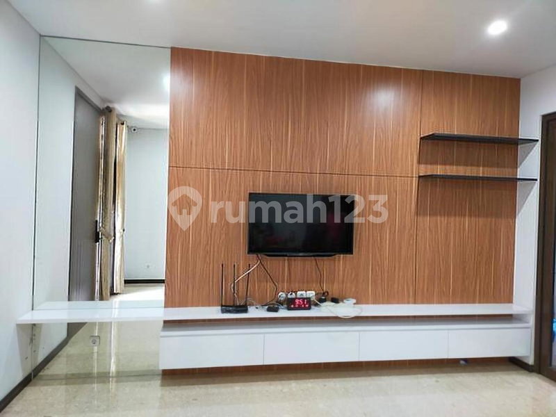 House for rent in Cikarang, Indonesia · 5 rooms, 2 baths