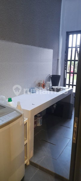 House for rent in Tangerang, Indonesia · Riding · 3 rooms, 2 baths