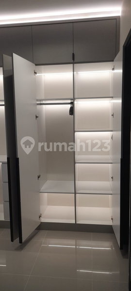 House for rent in Tangerang, Indonesia · Riding · 3 rooms, 2 baths