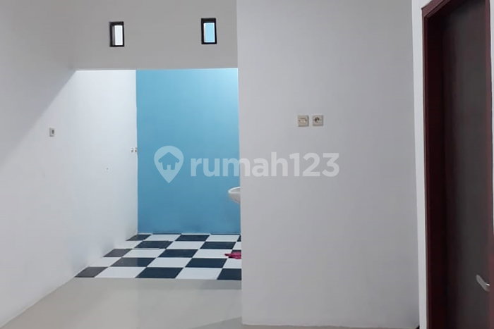 House for rent in Tangerang, Indonesia · Riding · 2 rooms, 1 bath