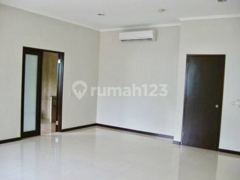 House for rent in North Jakarta, Indonesia · Penjaringan · 4 rooms, 4 baths