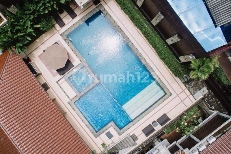 House for rent in Surabaya, Indonesia · 5 rooms, 4 baths