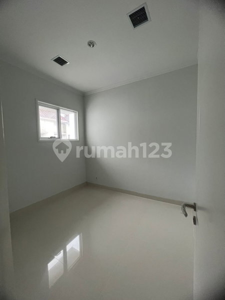 House for rent in North Jakarta, Indonesia · Penjaringan · 4 rooms, 3 baths
