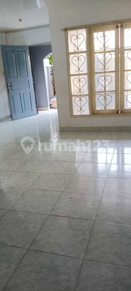 House for rent in North Jakarta, Indonesia · Penjaringan · 2 rooms, 4 baths