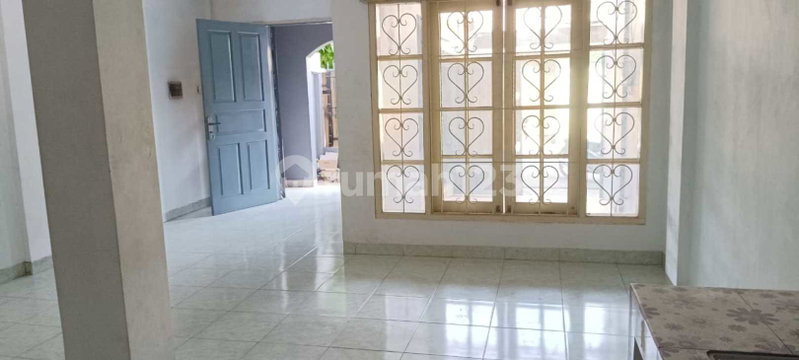 House for rent in North Jakarta, Indonesia · Penjaringan · 2 rooms, 4 baths