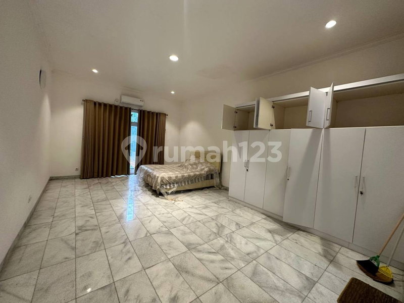 House for rent in Ciputat, Indonesia · Cengkareng · 5 rooms, 5 baths