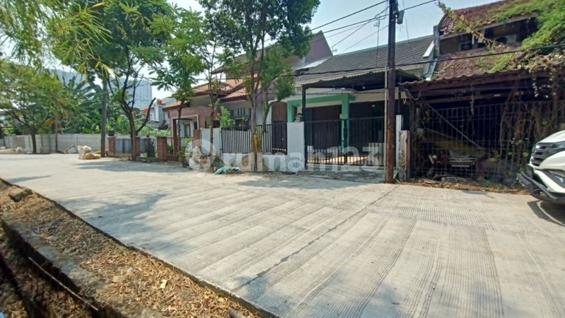 House for rent in Bekasi, Indonesia · Pekayon · 2 rooms, 2 baths