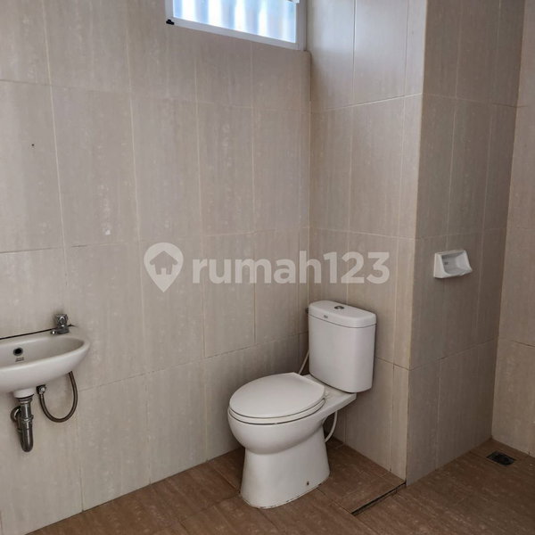 House for rent in Tangerang, Indonesia · Sukasari · 3 rooms, 2 baths