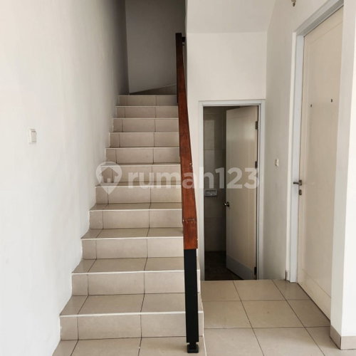 House for rent in Tangerang, Indonesia · Sukasari · 3 rooms, 2 baths