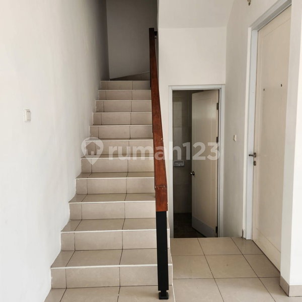 House for rent in Tangerang, Indonesia · Sukasari · 3 rooms, 2 baths