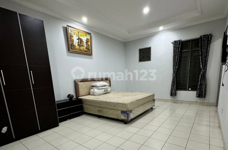 House for rent in North Jakarta, Indonesia · Penjaringan · 4 rooms, 3 baths