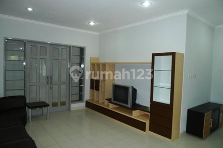 House for rent in North Jakarta, Indonesia · Penjaringan · 4 rooms, 3 baths