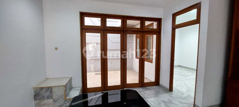 House for rent in North Jakarta, Indonesia · Penjaringan · 3 rooms, 3 baths