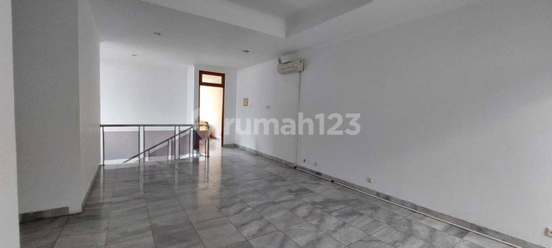 House for rent in North Jakarta, Indonesia · Penjaringan · 3 rooms, 3 baths