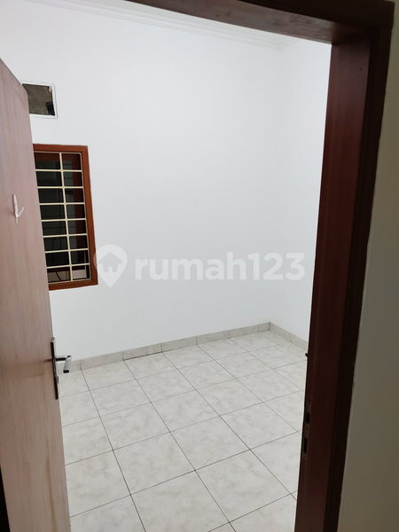 House for rent in Ciputat, Indonesia · Cengkareng · 3 rooms, 2 baths