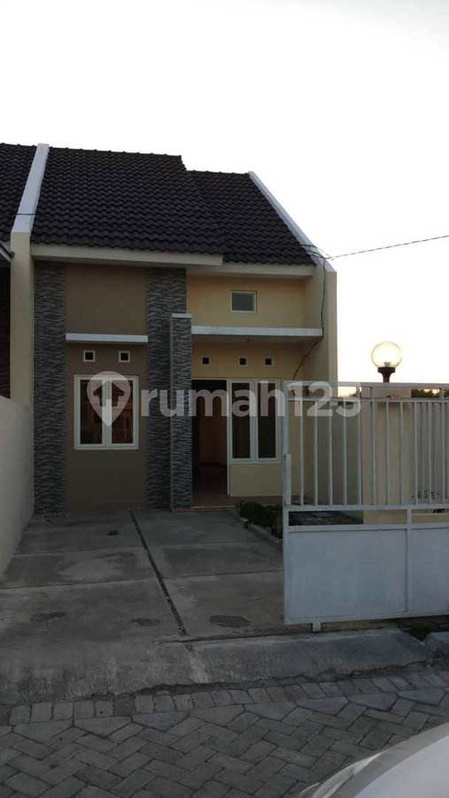 House for rent in Cikarang, Indonesia · 2 rooms, 1 bath