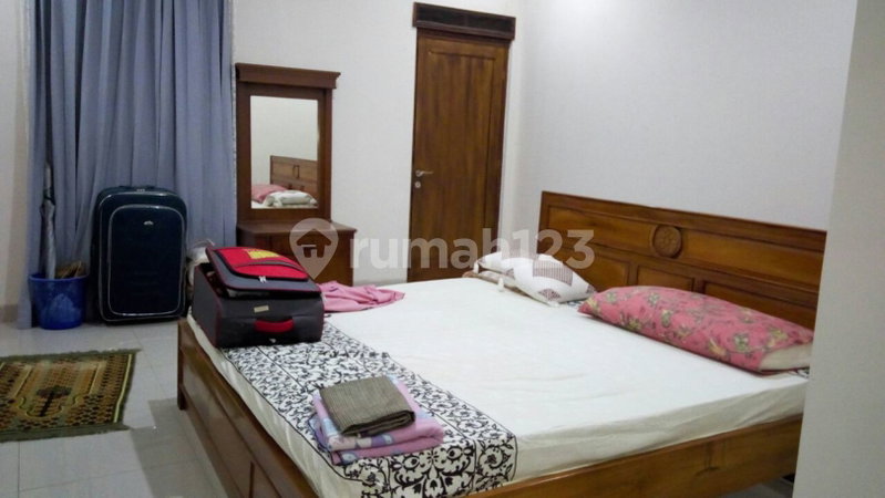House for rent in Jakarta, Indonesia · Menteng · 4 rooms, 5 baths