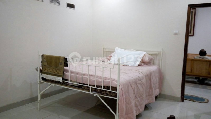 House for rent in Jakarta, Indonesia · Menteng · 4 rooms, 5 baths
