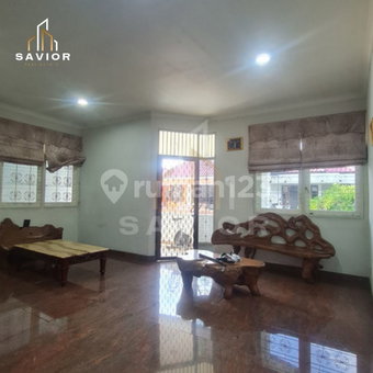 House for rent in Bandung, Indonesia · 4 rooms, 3 baths
