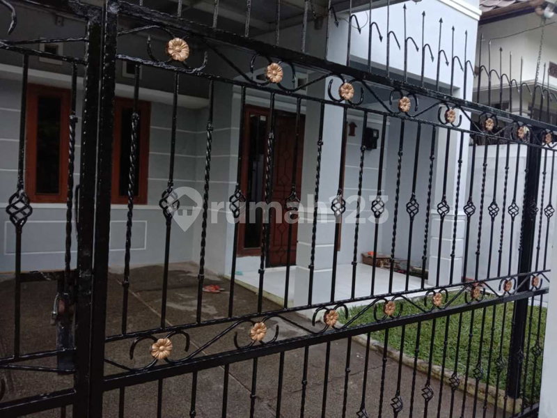 House for rent in Bandung, Indonesia · 2 rooms, 1 bath