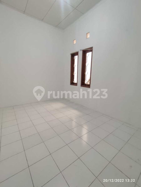House for rent in Bandung, Indonesia · 2 rooms, 1 bath