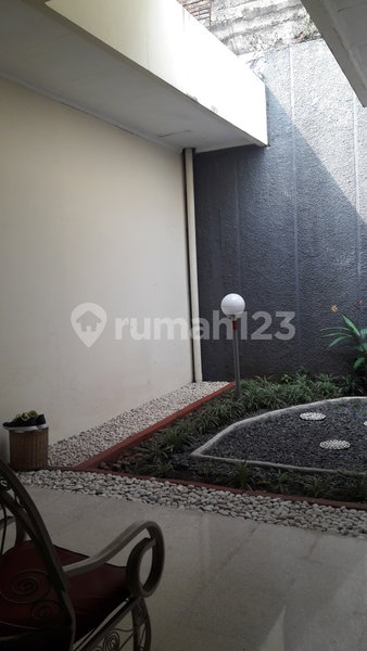 House for rent in Semarang, Indonesia · 3 rooms, 2 baths