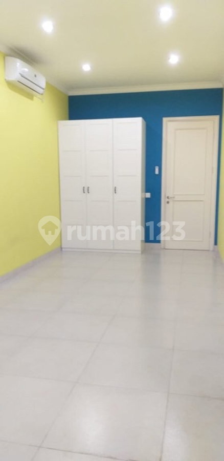 House for rent in Ciputat, Indonesia · Cengkareng · 5 rooms, 3 baths