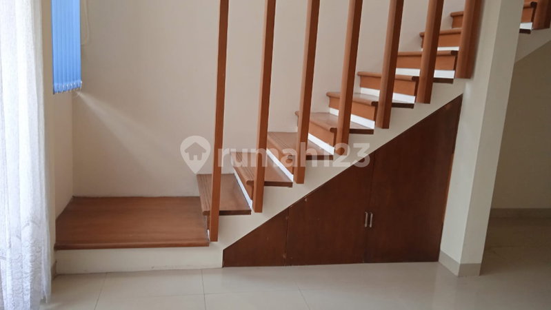 House for rent in Bandung, Indonesia · 3 rooms, 3 baths