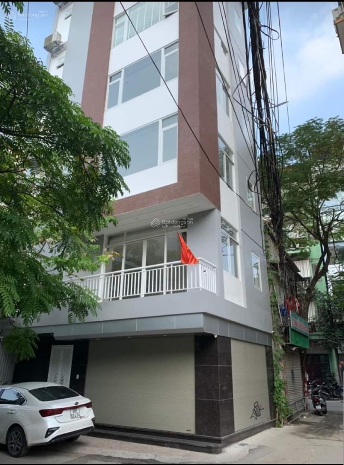Hoang Cau Street, Vietnam