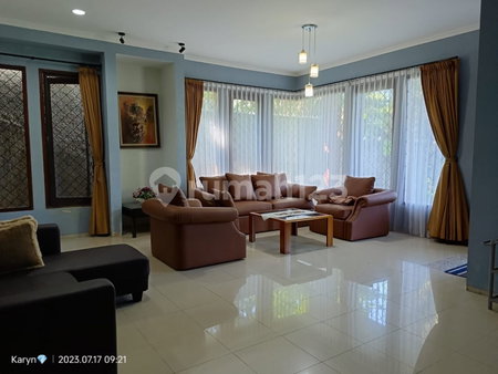 House for rent in Bandung, Indonesia · 5 rooms, 3 baths