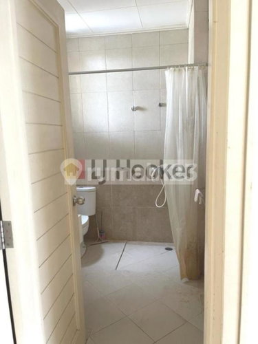 House for rent in Tangerang, Indonesia · Pinang · 3 rooms, 2 baths
