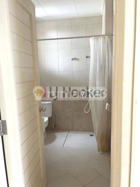 House for rent in Tangerang, Indonesia · Pinang · 3 rooms, 2 baths