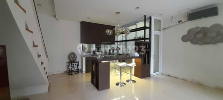 House for rent in Tangerang, Indonesia · Pinang · 4 rooms, 3 baths