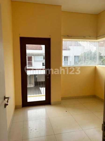 House for rent in Semarang, Indonesia · 4 rooms, 3 baths