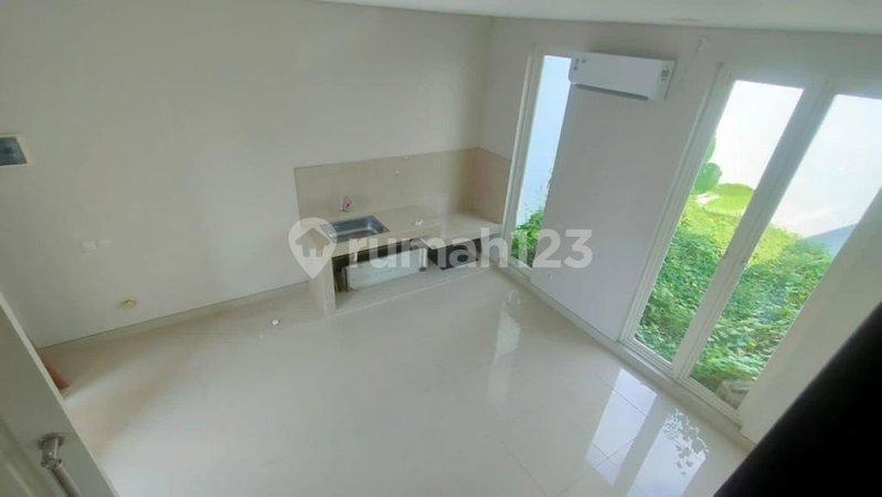 House for rent in Surabaya, Indonesia · 2 rooms, 1 bath