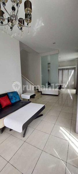 House for rent in Bandung, Indonesia · 3 rooms, 3 baths