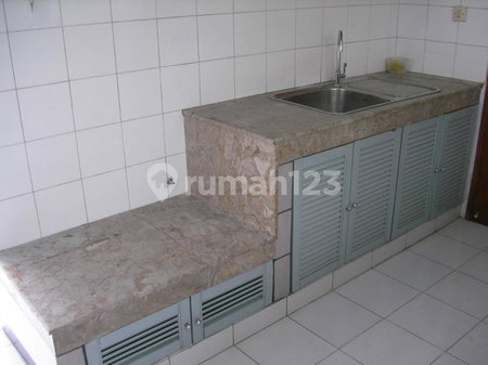 House for rent in Curug, Indonesia · 3 rooms, 2 baths