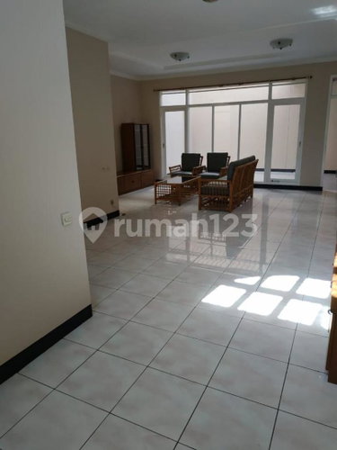 House for rent in Curug, Indonesia · 3 rooms, 3 baths
