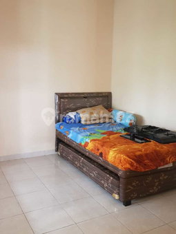 House for rent in Surabaya, Indonesia · 2 rooms, 1 bath