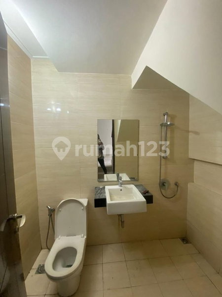 House for rent in Ciputat, Indonesia · Cengkareng · 4 rooms, 4 baths