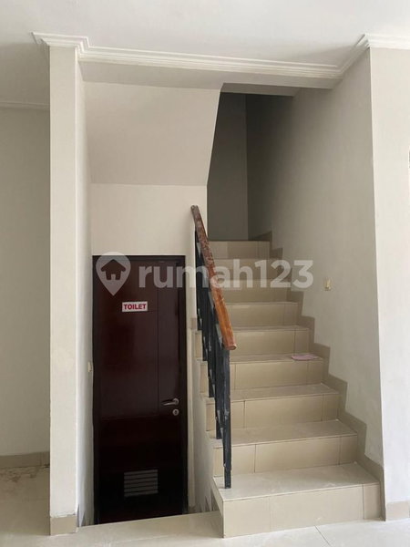 House for rent in Ciputat, Indonesia · Cengkareng · 4 rooms, 4 baths