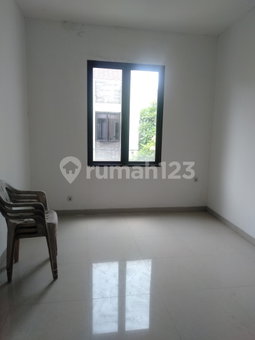 House for rent in West Jakarta, Indonesia · Cengkareng · 3 rooms, 3 baths