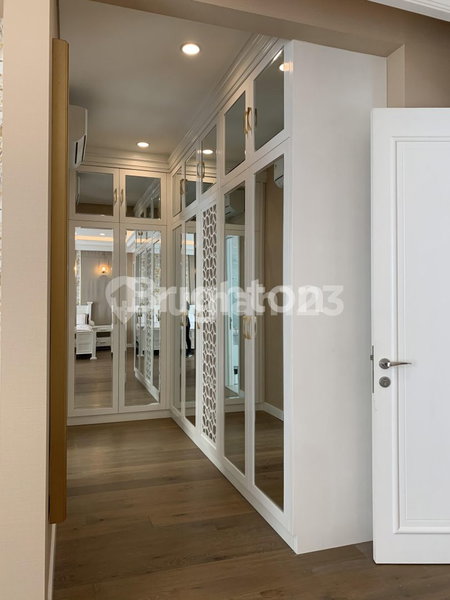 House for rent in Semarang, Indonesia · 4 rooms, 4 baths