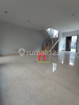 House for rent in North Jakarta, Indonesia · Penjaringan · 3 rooms, 2 baths